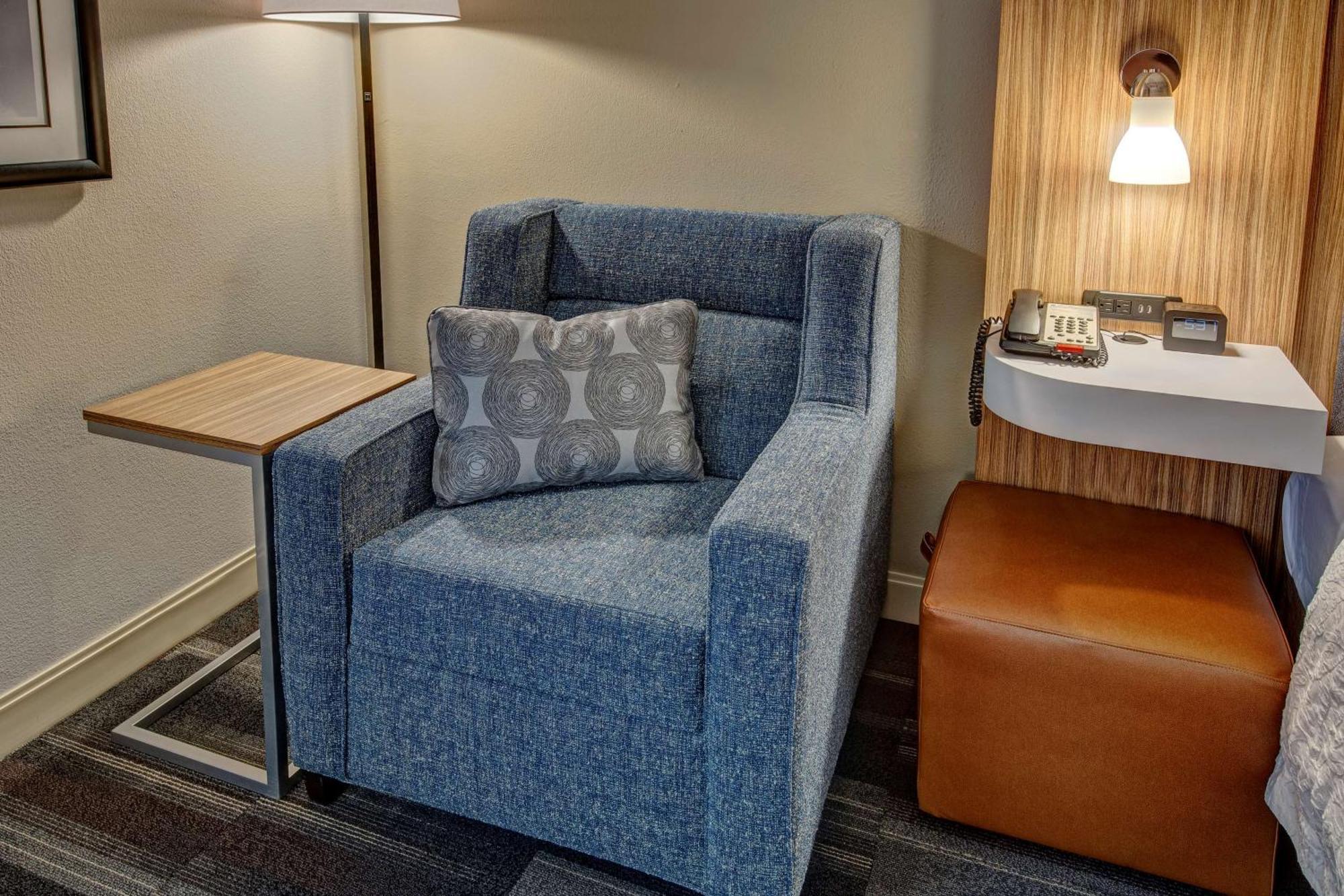 Hampton Inn Dumfries/Quantico Экстерьер фото